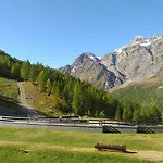 Apartment Achillea Alpina Cervinia Vda Vacanze In Vetta Cir 0249 *